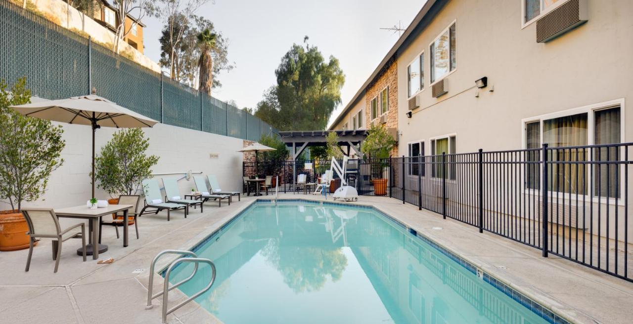 Ayres - Riverside 3* Corona